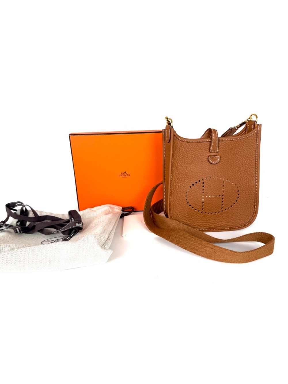 HERMES Mini Evelyne TPM 16 Gold on Gold Leather Crossbody Bag New - Picture 2 of 10